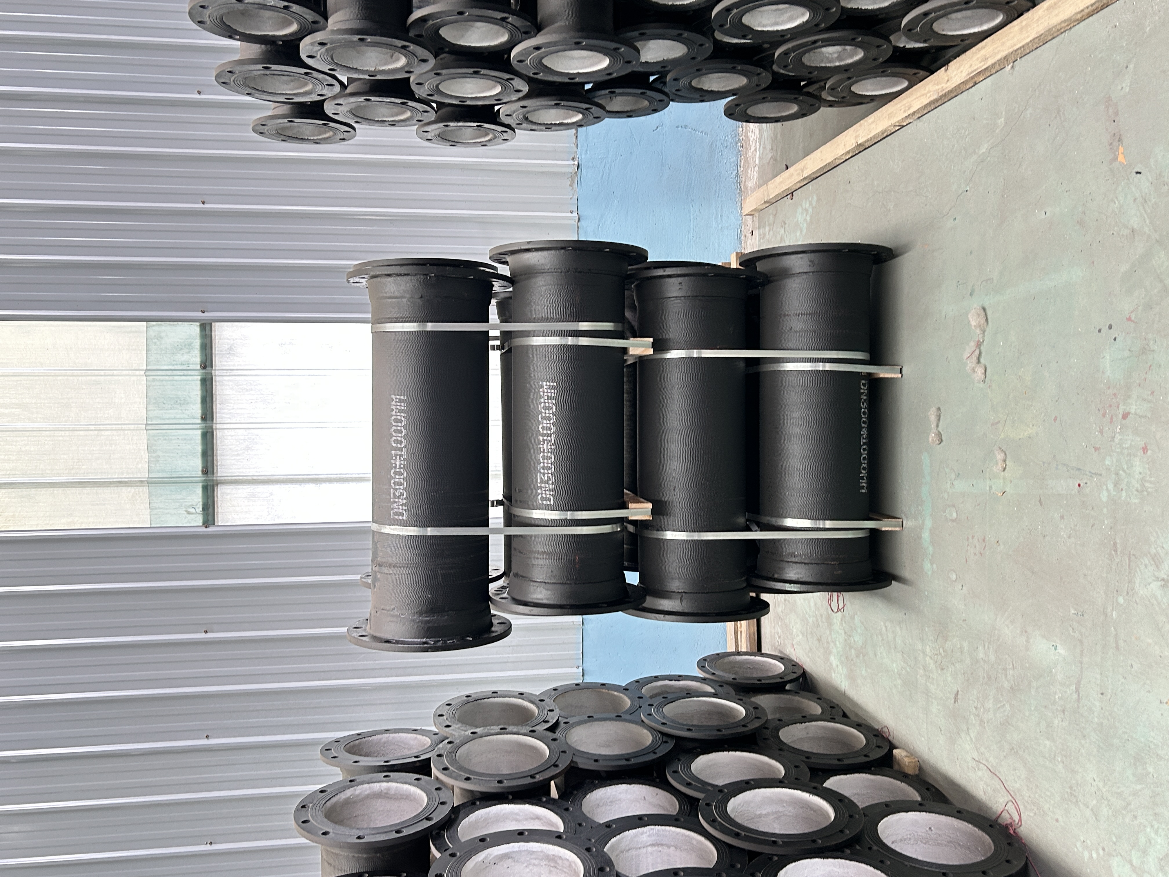 ข้อต่อท่อหน้าแปลนเหล็กดัด